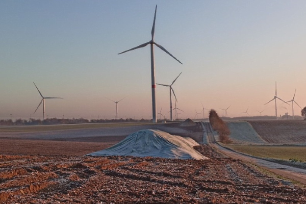 Financing renewable energy projects: investment loan for construction Financing renewable energy projects: investment loan for construction